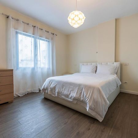 טיראנה Hotel Elior מראה חיצוני תמונה