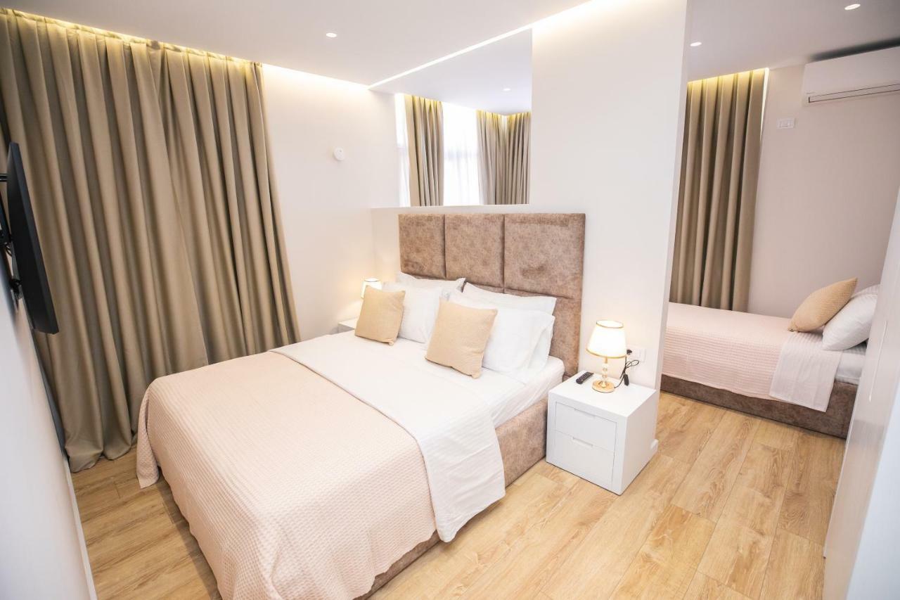 טיראנה Hotel Elior מראה חיצוני תמונה
